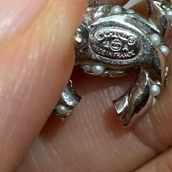 Chanel Cc Stud Earrings - Picture 13 of 15